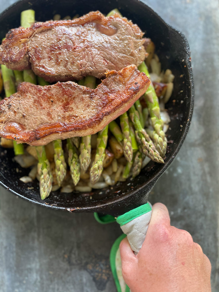 Strip Steak with Potatoes and Asparagus